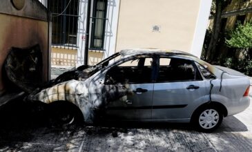 Εμπρησμοί αυτοκινήτων στα δικαστήρια της Ευελπίδων