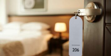 Αύξηση πληρότητας κατά 5,9% πέτυχαν τα ξενοδοχεία της Αθήνας στο πρώτο τρίμηνο του 2024