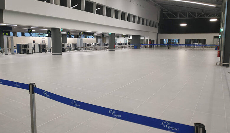Εκσυγχρονισμένα και καλά προετοιμασμένα τα 14 αεροδρόμια λίγο πριν την πρεμιέρα του Τουρισμού