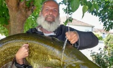 Ψάρι-γίγας 35 κιλών «έβγαλε» Ιερέας από τον Πηνειό ποταμό