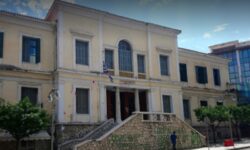 Δολοφονία 59χρονου στην Λαμία: Προθεσμία για να απολογηθεί πήρε ο καθ’ ομολογίαν δράστης