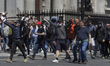 Συμπλοκές ακροδεξιών με διαδηλωτές κατά του ρατσισμού στο Λονδίνο