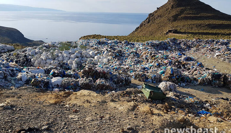Ανυπόφορη η κατάσταση στη χωματερή της Τήνου – Το πρόβλημα με τα σκουπίδια στο νησί