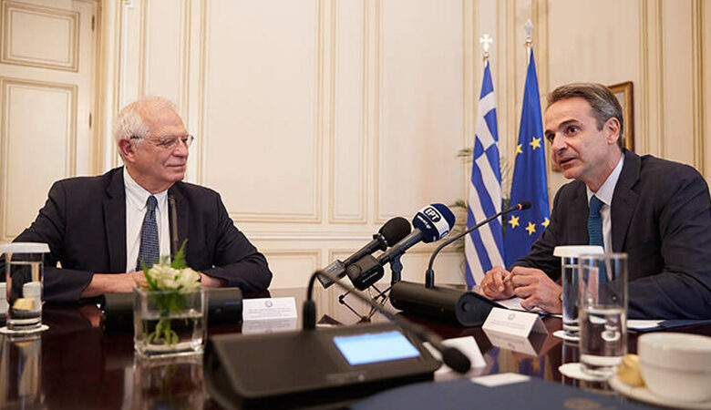Μητσοτάκης-Μπορέλ: Αποφασισμένοι να προστατεύσουμε τα ελληνικά σύνορα