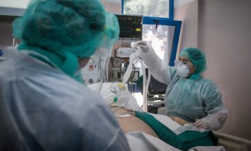 Κορονοϊός: Συναγερμός στα νοσοκομεία της χώρας –  SOS για τις ΜΕΘ