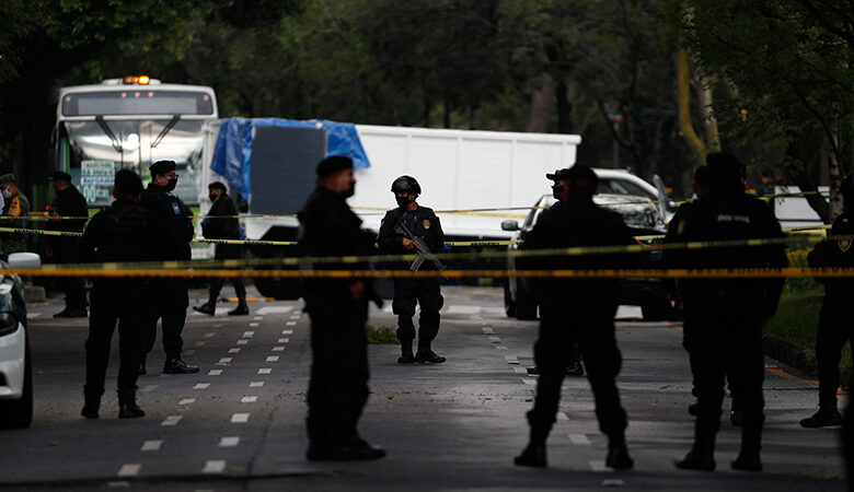 Δολοφονική ενέδρα από ενόπλους σε αστυνομικούς στο Μεξικό