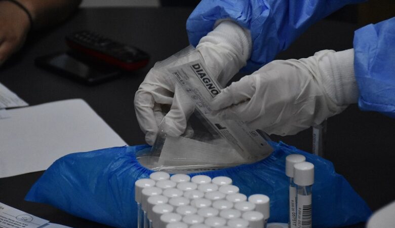 Κορονοϊός: Ίχνη του ιού βρέθηκαν σε συσκευασίες κατεψυγμένων θαλασσινών στην Κίνα