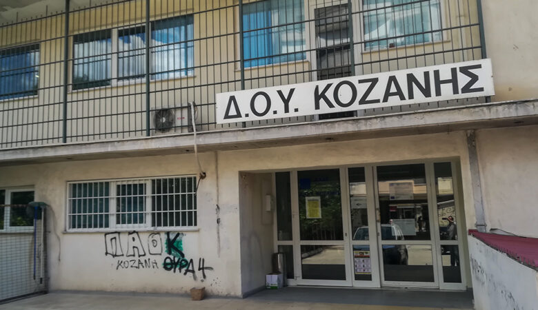 Επίθεση με τσεκούρι στην Κοζάνη: «Ήθελε να σκοτώσει ο δράστης» αναφέρουν μαρτυρίες