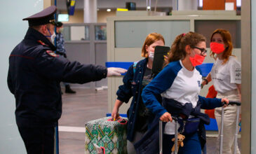 Κορονοϊός: Διαγνωστικό τεστ έτοιμο σε μία ώρα στο αεροδρόμιο της Μόσχας