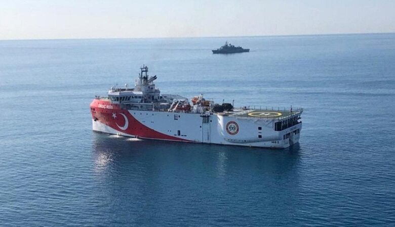 Συναγερμός στο Αιγαίο: Πού βρίσκεται αγκυροβολημένο το τουρκικό «Oruc Reis» – Σε ετοιμότητα οι ελληνικές Ένοπλες Δυνάμεις