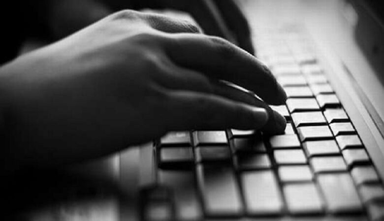Συνελήφθη άνδρας στην Πάτρα που απειλούσε με χρήση βίας μέσω διαδικτύου