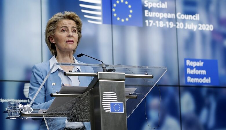 Ούρσουλα φον ντερ Λάιεν: Ιστορική η απόφαση της ΕΕ για το πακέτο ανάκαμψης