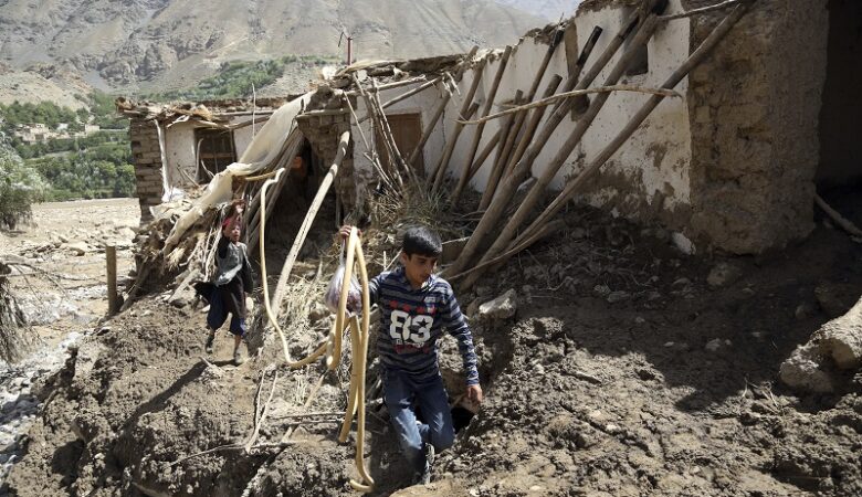 Τραγωδία με 15 παιδιά που πνίγηκαν από πλημμύρα στο Αφγανιστάν