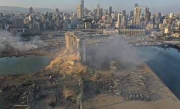 Βομβαρδισμένη πόλη η Βηρυτός: 135 νεκροί – 5.000 τραυματίες – Συνεχίζονται οι επιχειρήσεις έρευνας και διάσωσης