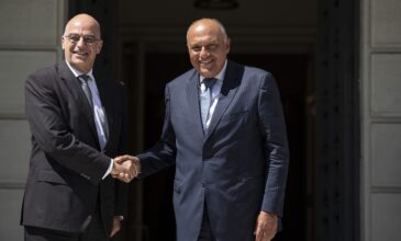 Υπογράφηκε η συμφωνία οριοθέτησης ΑΟΖ μεταξύ Ελλάδας και Αιγύπτου