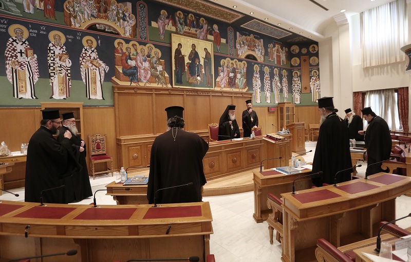 Ιερά Σύνοδος: Τα παιδιά δεν είναι κατοικίδια για όποιον θέλει να νιώθει κηδεμόνας