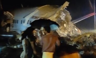Αεροπορική τραγωδία στην Ινδία: Αεροπλάνο κόπηκε στα δύο – Δείτε βίντεο