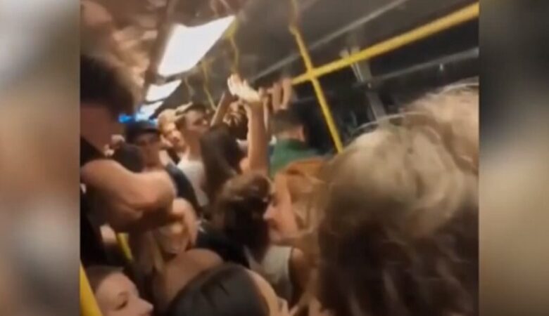 Κορονοϊός: Πάρτυ με πλήθος νέων στα Τραμ και το Μετρό του Βερολίνου