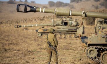 Το Ισραήλ κλείνει τη διέλευση της Ερέζ μετά την εκτόξευση ρουκετών