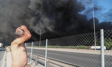 Φωτιά στη Μεταμόρφωση: Σε ποιες περιοχές αυξήθηκαν οι ρύποι λόγω του τοξικού καπνού