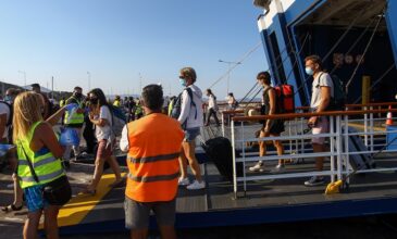 Κορονοϊός: Εντατικοποιούνται οι έλεγχοι για όσους ταξιδεύουν με πλοία