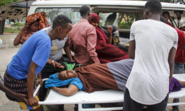 Σομαλία: Tρομοκρατική επίθεση σε ξενοδοχείο – Τουλάχιστον 17 νεκροί