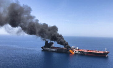 Τραγωδία στην Αραβική θάλασσα: Νεκρός ο 55χρονος μηχανικός του ελληνικού πλοίου που έπιασε φωτιά