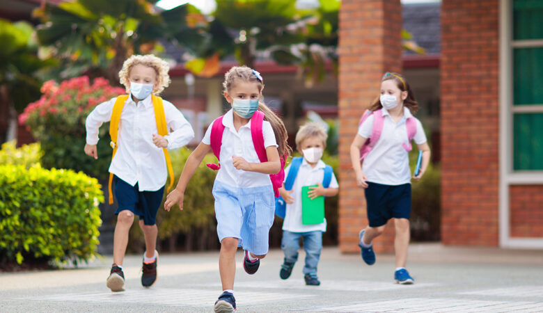 Μάσκα και παιδιά: Παρεμβαίνει στην ανάπτυξη των πνευμόνων τους;