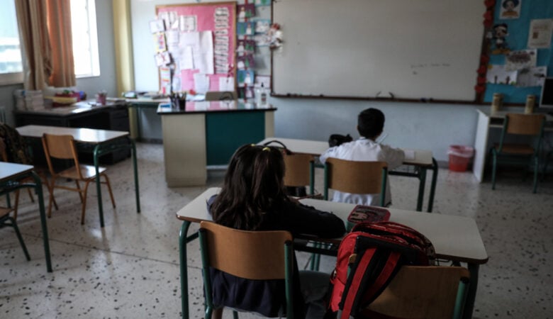 Φυλάκιση 26 μηνών στον 30χρονο που απείλησε με μαχαίρι διευθύντρια σχολείου στο Ηράκλειο