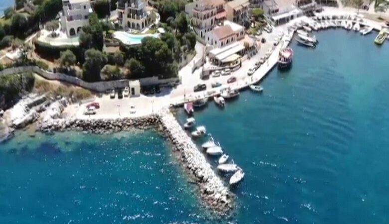 Κασσιόπη: Το παραδοσιακό ψαροχώρι που σου κλέβει την καρδιά