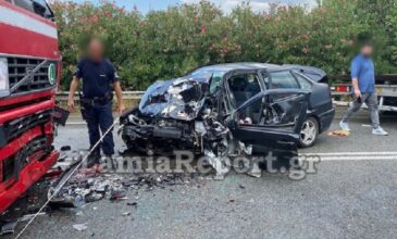 Θανατηφόρο τροχαίο στη Φθιώτιδα: Αυτοκίνητο καρφώθηκε σε νταλίκα από το αντίθετο ρεύμα