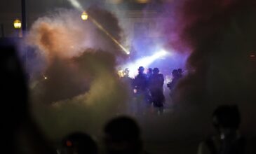 Ουισκόνσιν: Συνελήφθη ο ένοπλος που πυροβόλησε και σκότωσε δύο διαδηλωτές