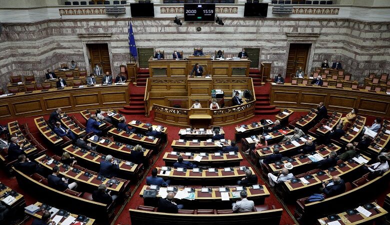 Επικυρώθηκε από τη Βουλή η συμφωνία για την ΑΟΖ μεταξύ Ελλάδας-Αιγύπτου