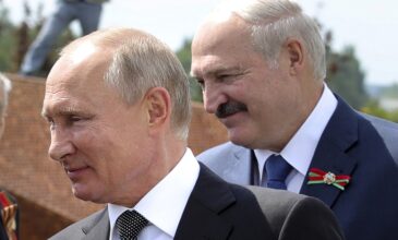 Πρόσκληση Πούτιν σε Λουκασένκο να επισκεφθεί τη Μόσχα
