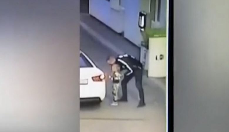 Βίντεο στην Ουκρανία με άνδρα που απαγάγει κοριτσάκι τεσσάρων ετών έξω από βενζινάδικο