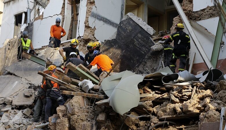 Φονική έκρηξη στη Βηρυτό: Ίχνη ζωής εντοπίστηκαν στα ερείπια κτιρίου
