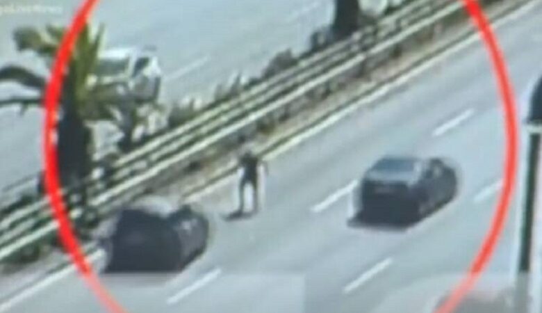 Βίντεο από σοκαριστικό τροχαίο στη Συγγρού: Πεζός περνούσε κάθετα τη λεωφόρο και χτυπήθηκε από αμάξι