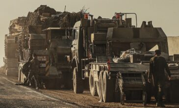 Η Άγκυρα μεταφέρει άρματα μάχης στα σύνορα στον Έβρο