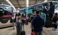 Θεσσαλονίκη: Διακινούσαν λαθραία τσιγάρα με λεωφορεία του ΚΤΕΛ και συνελήφθησαν