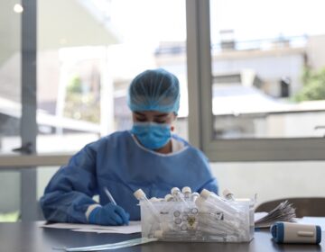 Κορονοϊός: 95 θάνατοι, 101 διασωληνωμένοι – Δύο νέοι θάνατοι από γρίπη την τελευταία εβδομάδα