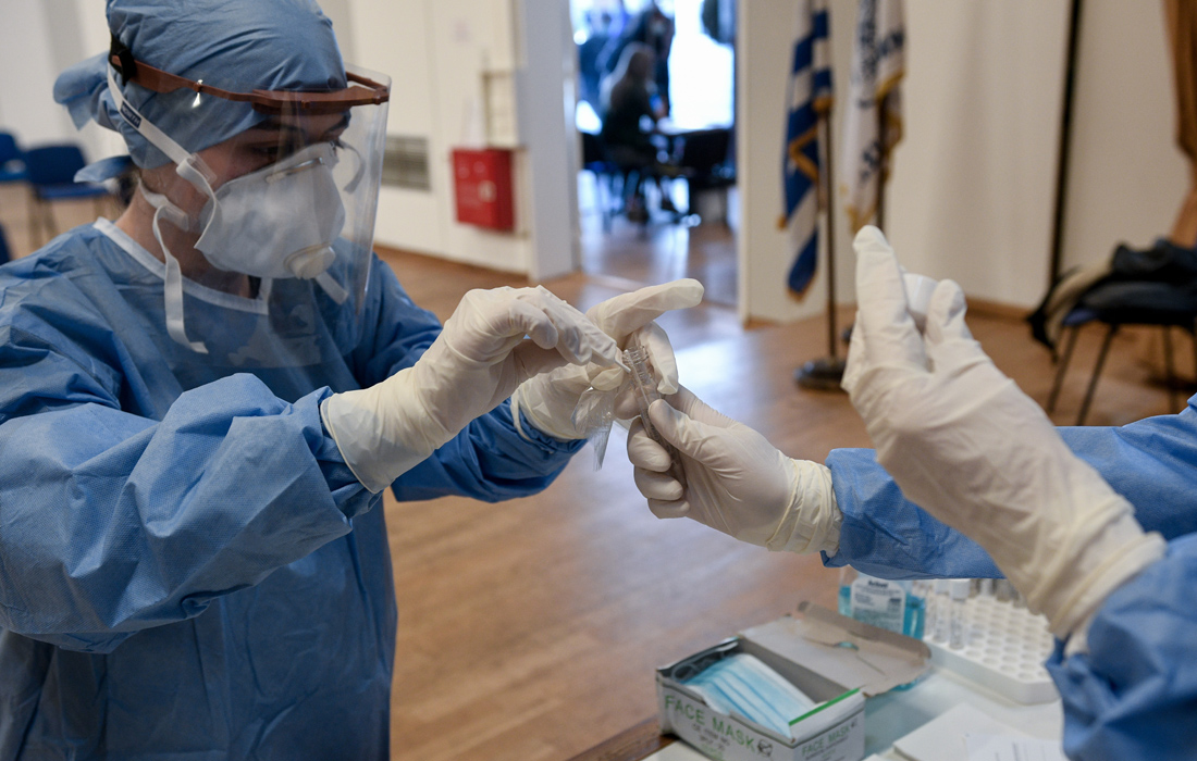 Κοροναϊός: Τρεις νέοι θάνατοι και 310 νέα κρούσματα στη χώρα