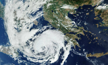 Κακοκαιρία Ιανός: Εντυπωσιακή φωτογραφία του κυκλώνα από δορυφόρο