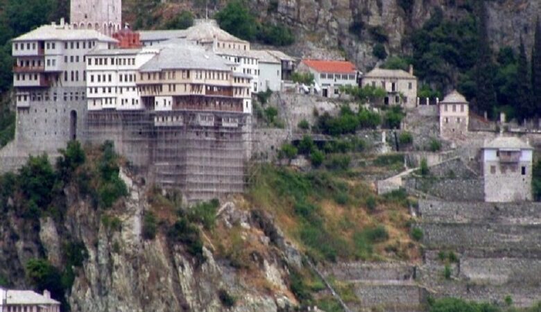 Γέροντας Βαρθολομαίος: Τουλάχιστον 40 μοναχοί έχασαν τη ζωή τους στο Άγιον Όρος επειδή δεν εμβολιάστηκαν