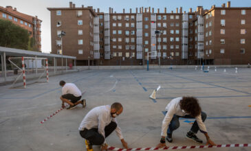 Κορονοϊός: Τι είναι το «μοντέλο Μαδρίτης» που  μελετά η κυβέρνηση για την αποφυγή οριζόντιου lockdown στην Αττική