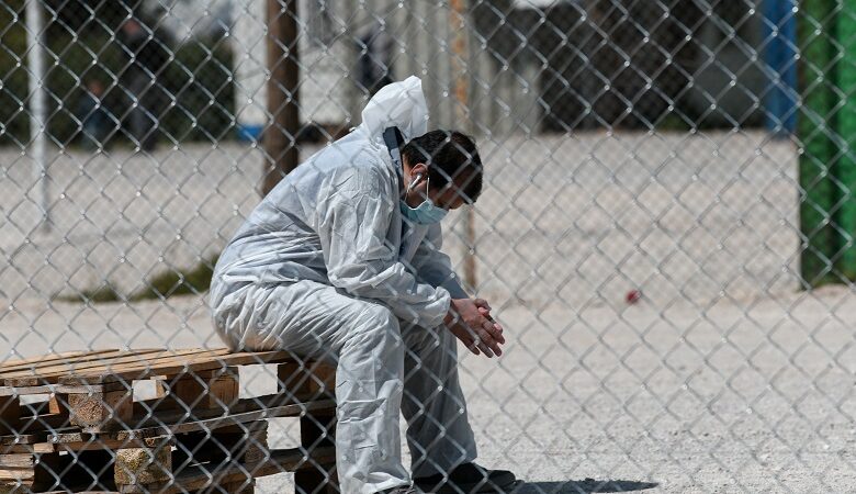 Σε υγειονομικό αποκλεισμό οι δομές φιλοξενίας σε Θήβα και Σέρρες