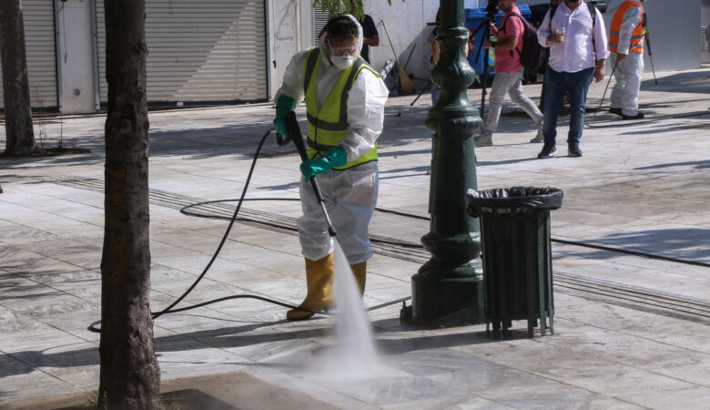 Συναγερμός για τη νέα διασπορά ιού: Απολύμανση του οικοδομικού τετραγώνου στη δομή ηλικιωμένων στον Αγ.Παντελεήμονα