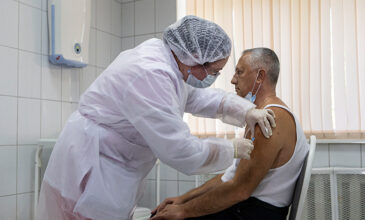 Κορονοϊός: Η Ρωσία ξεκινά την τρίτη φάση δοκιμών του εμβολίου EpiVakCorona