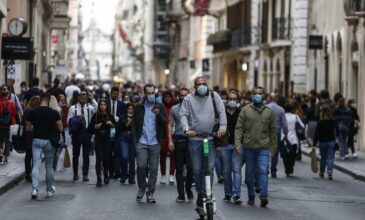 Κορονοϊός: Προ των πυλών η γενικευμένη χρήση μάσκας στην Ιταλία
