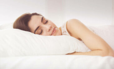 Τα 90 λεπτά πριν τα μεσάνυχτα κρύβουν κάτι σημαντικό για τον ύπνο σου