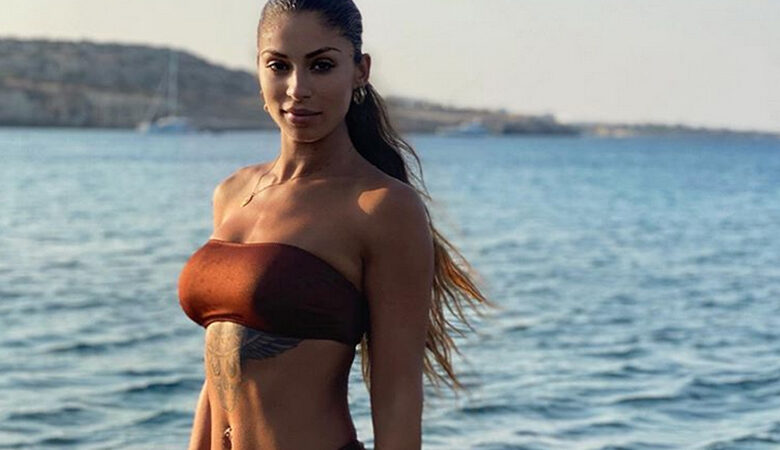 Η Νάταλι Κάτερ τρελαίνει κόσμο με το εντυπωσιακό της κορμί